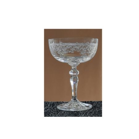 Coupe à champagne en verre gravé