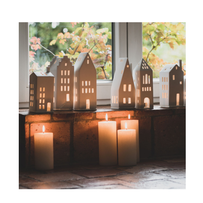 Clochette De Noël Cadeau En Porcelaine – Décoration De Sapin Avec Motif Doré | Dimensions 2 X 6 Cm