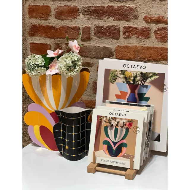 Les vases et coupelles signés Octaevo font leur grand retour en boutique, avec de nouvelles couleurs à découvrir. ✨

#ideedecoration #ideecadeau #designinspiration #vasedesign #octaevo #coloré #videpoche #maisonsimon #artdelatable🍽
